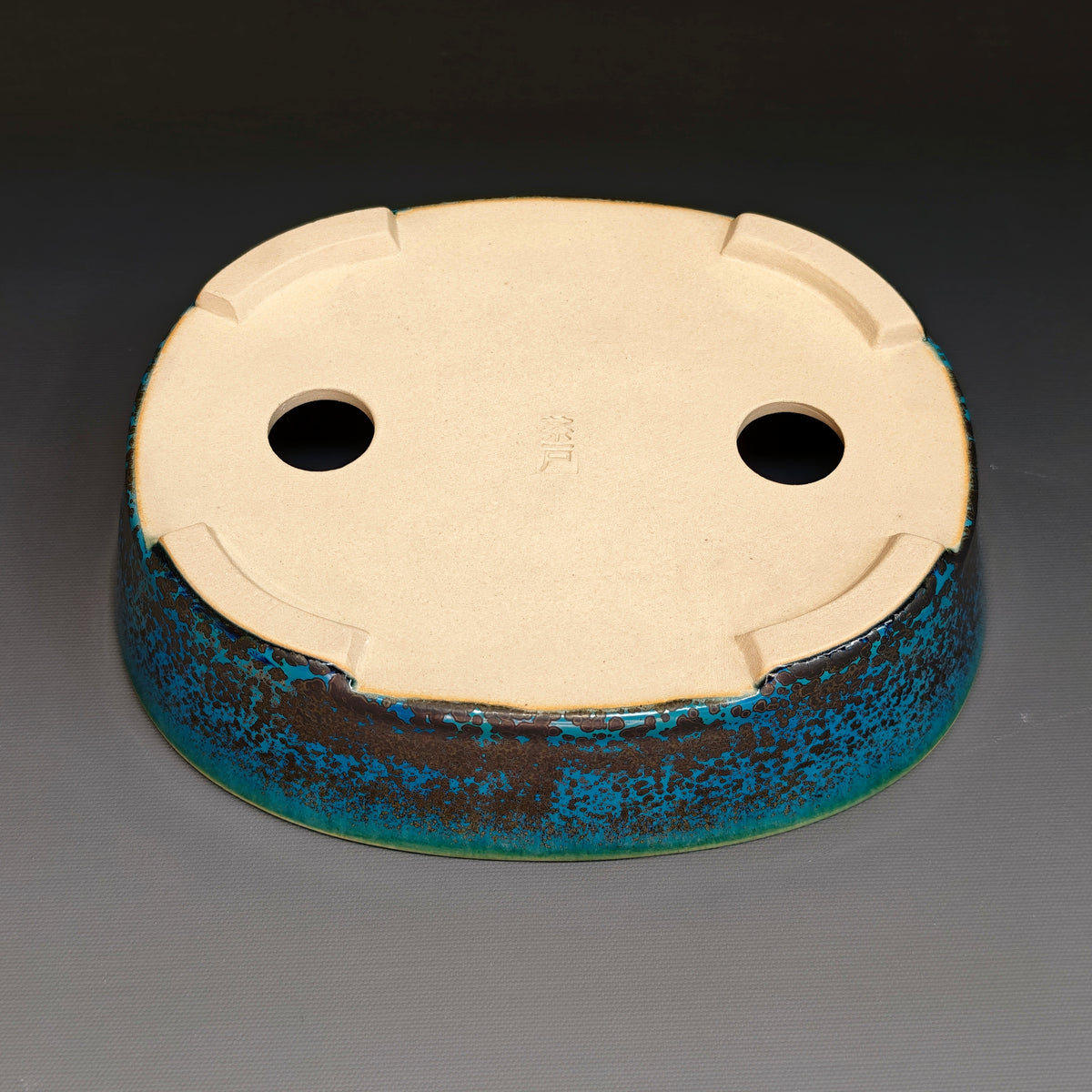 Medium Oval (Rec) No.1