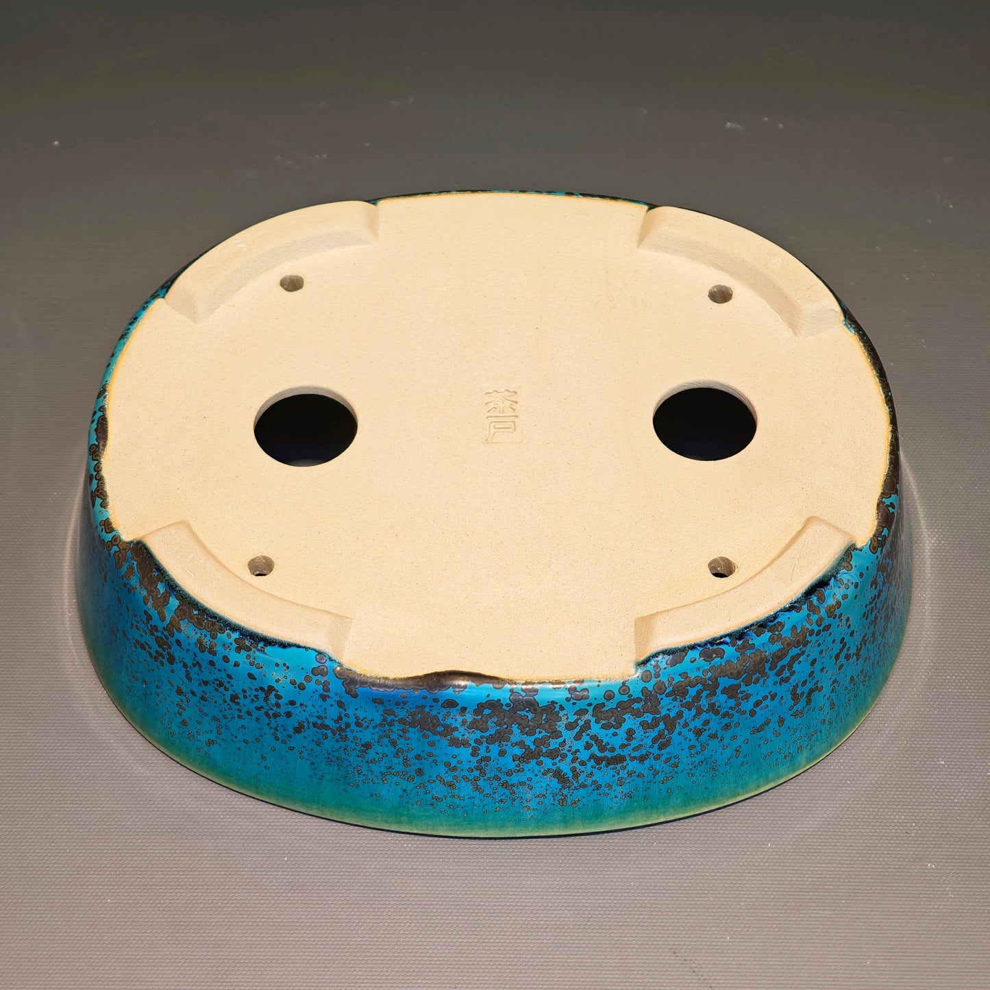 Medium Oval (Rec) No.1